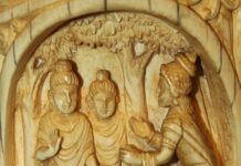 Rajgir King Bimbisara welcomes Buddha in Rajagriha