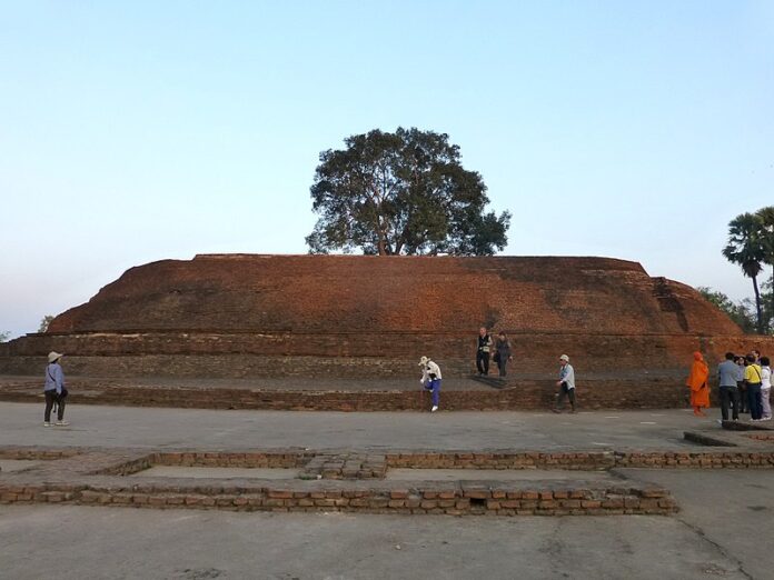 800px-Sujata_Stupa_Bodh_Gaya_India_-_panoramio_(1) Sujata Stupa, in Bakraur village Bodh Gaya, India