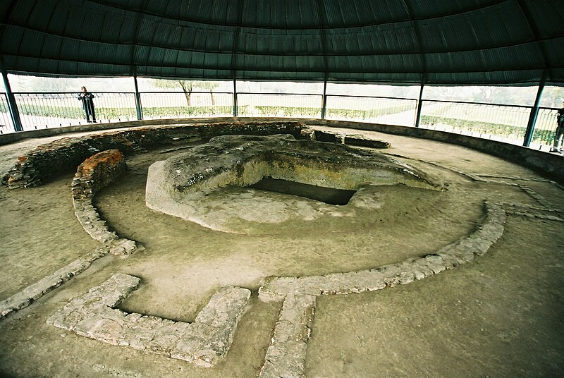 Buddha's ashes Stupa, Vaishali